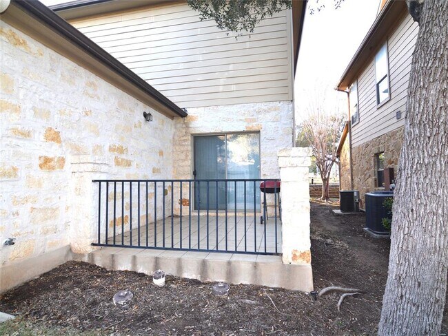 Building Photo - 11400 W Parmer Ln