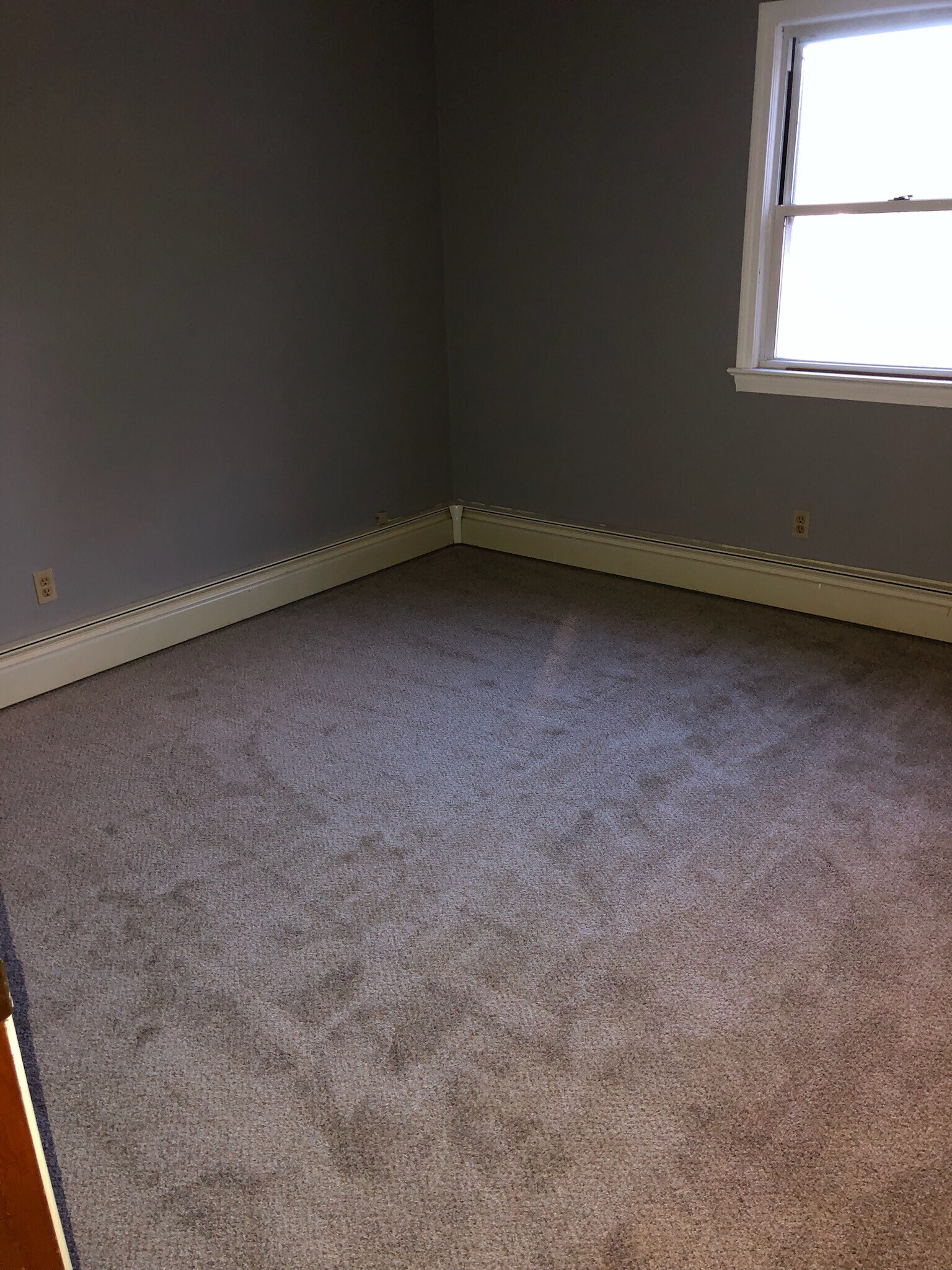 Building Photo - 1048 Hillwell Rd