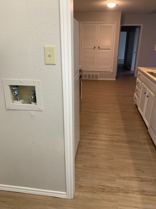 Building Photo - 2013 S Loop 289