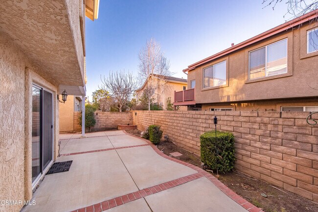 Building Photo - 1751 Tallowberry Ln