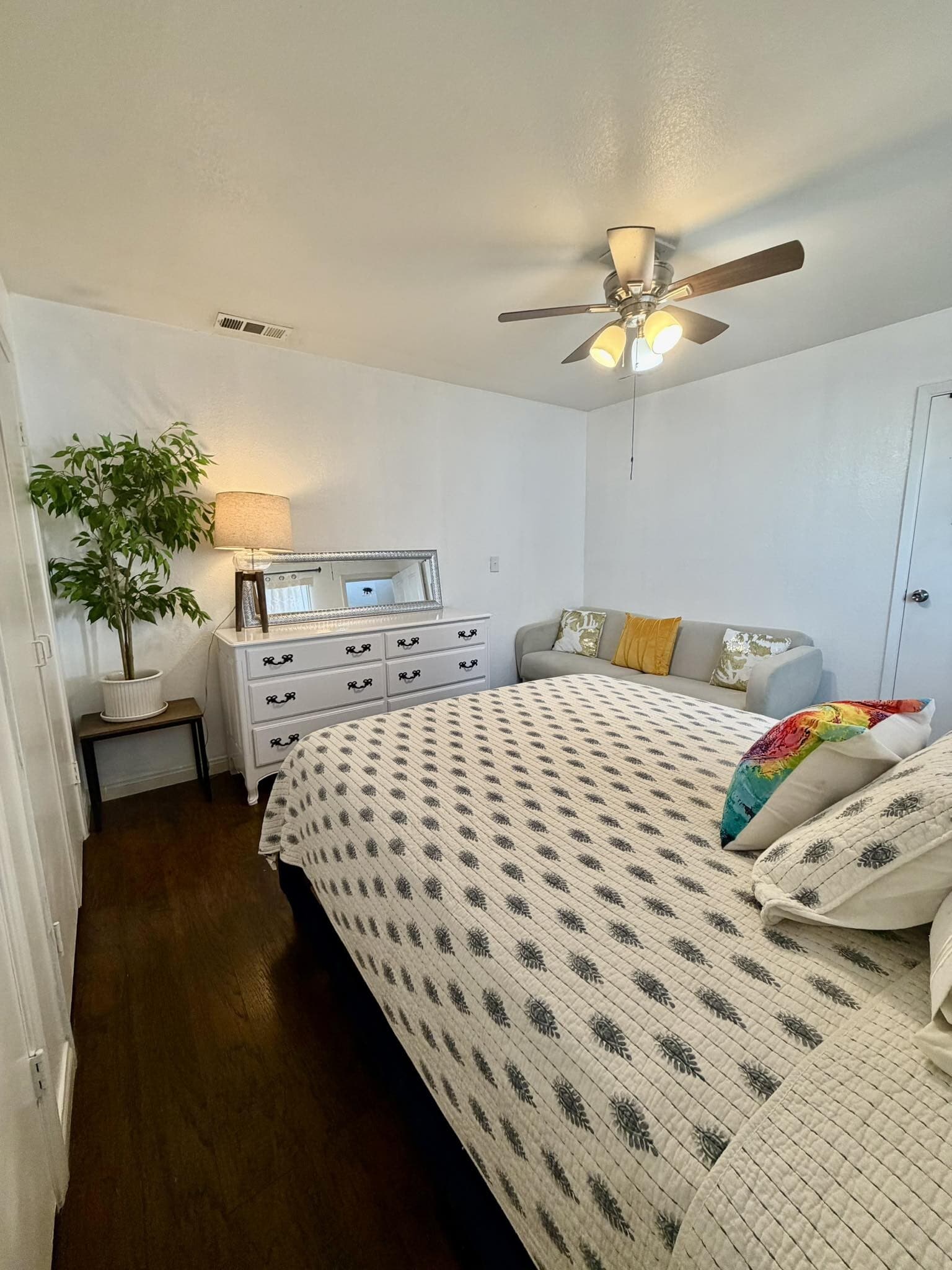 Building Photo - 6918 Coley Ave