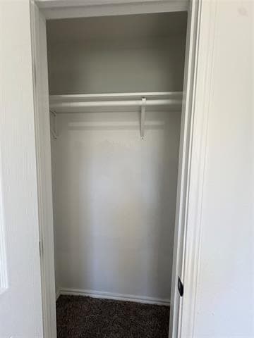 Building Photo - 932 Davis Ave