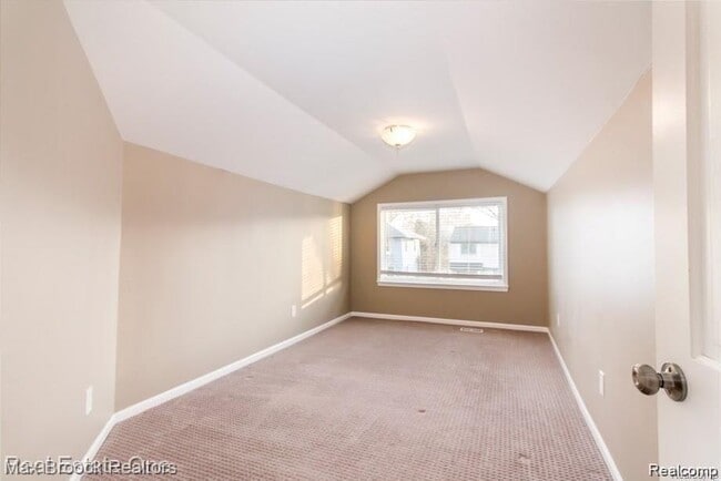 Building Photo - 1183 Bird Ave