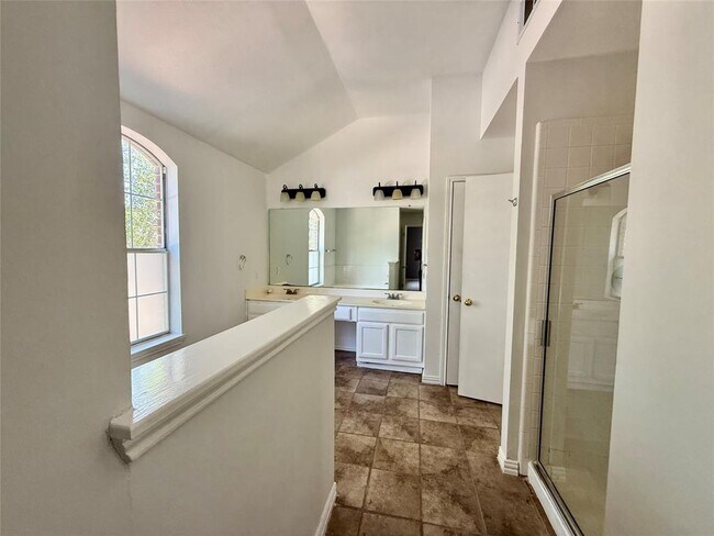 Building Photo - 1531 Arusha St