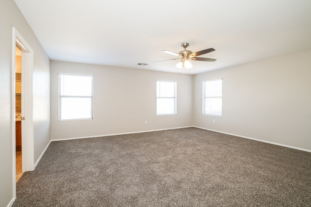 Building Photo - 2413 W Chipman Rd