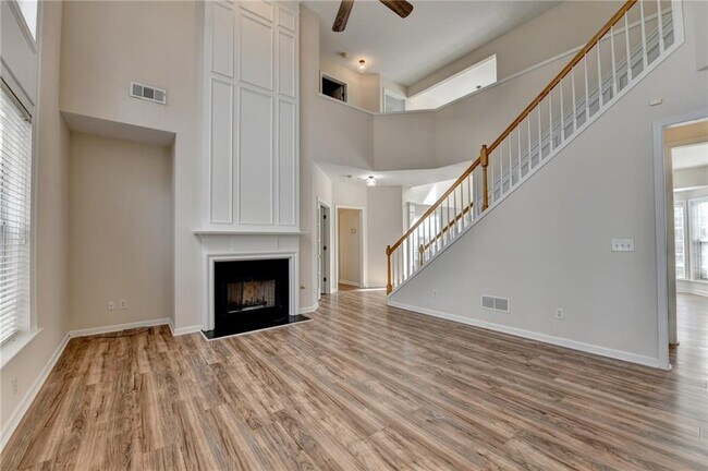Building Photo - 100 Hawnley Trace