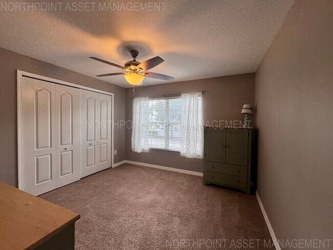 Building Photo - FURNISHED Summerfield Townhome