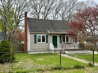 Building Photo - 126 Flower Rd