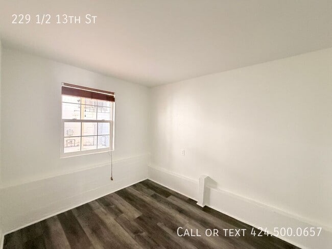 Building Photo - 229 13th St