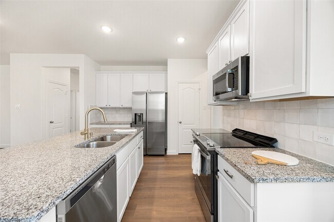 Building Photo - 31411 Horseshoe Meadow Bend Ln
