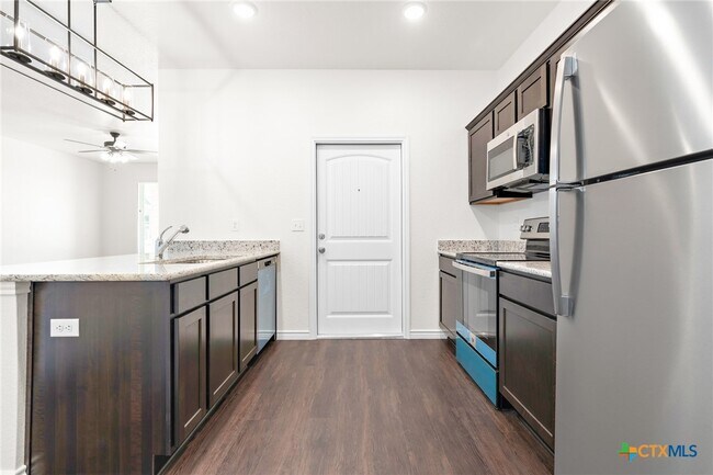 Building Photo - 5109 Rose Petal Ct