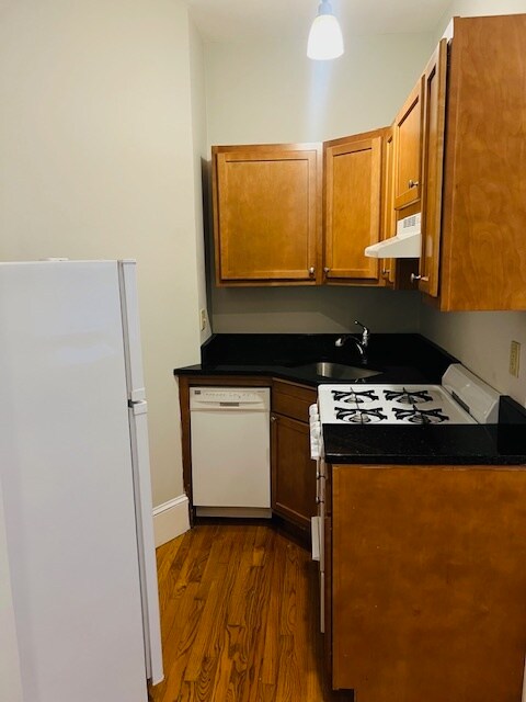 Building Photo - 38 Hemenway St