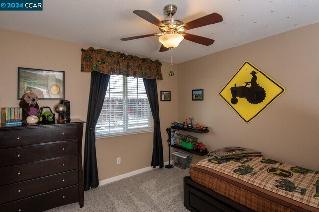 Building Photo - 1731 Brookside Dr