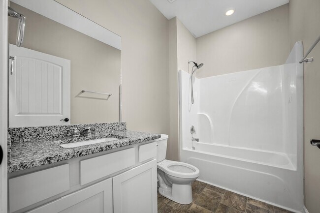 Building Photo - 131 Saddle Horse Ln