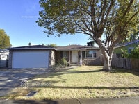 Building Photo - 116 Cynthia Ave