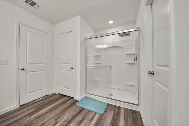 Building Photo - 1021 Pin Cherry Ln