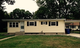 Building Photo - 9 Chestnut Hill Dr