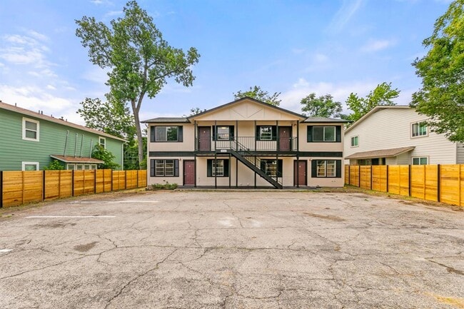 Primary Photo - 3460 Willowrun Dr