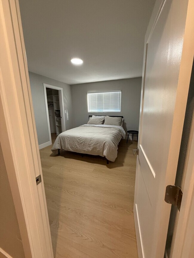 Building Photo - 1845 San Luis Rd