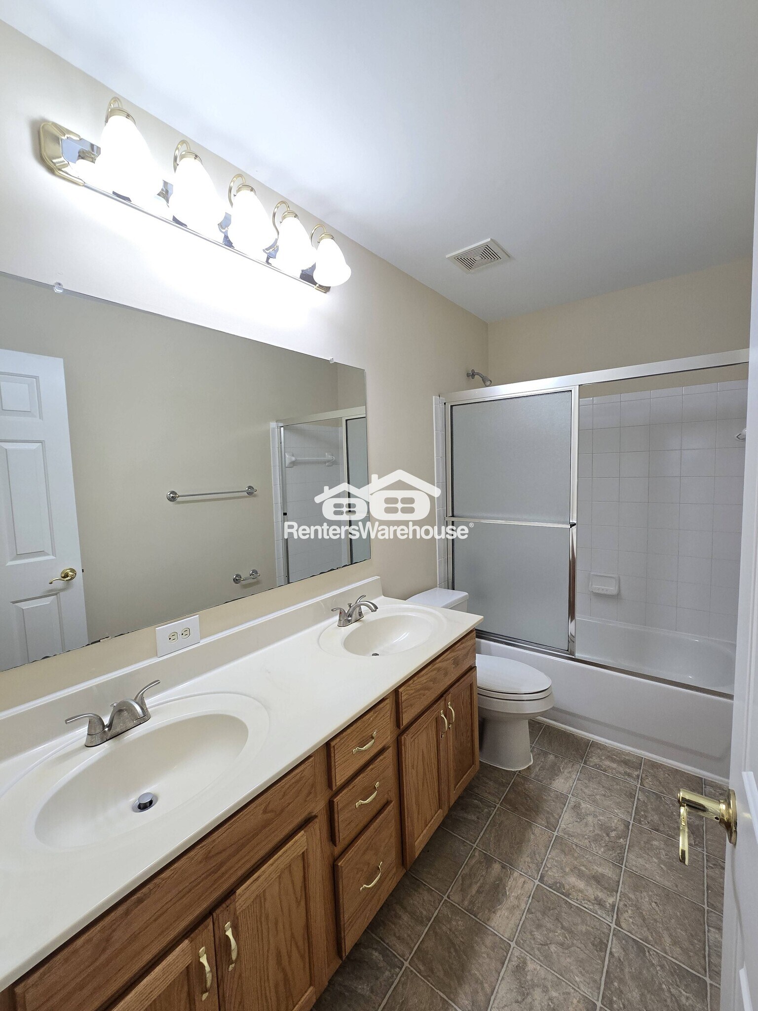 Building Photo - 2761 Autumn View Dr