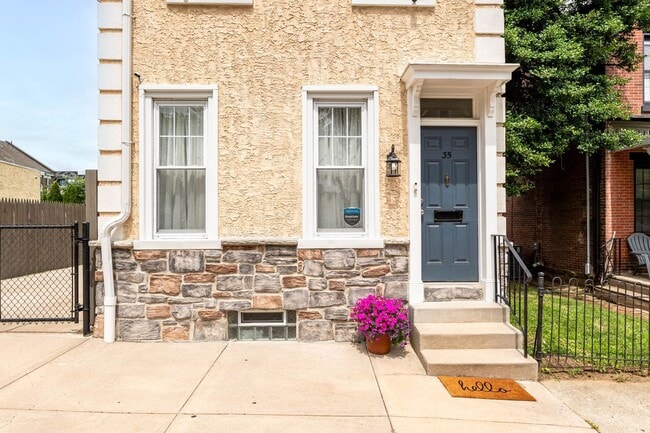 Building Photo - Spacious Detached 4BR/2.5BA Home in Mount ...