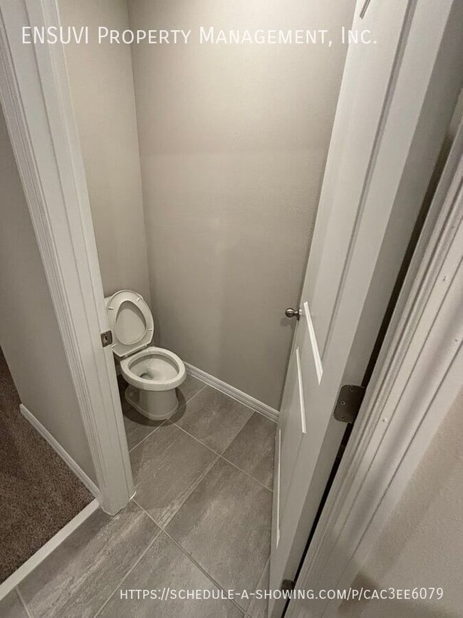 Building Photo - 3913 Radiant Mountain Dr