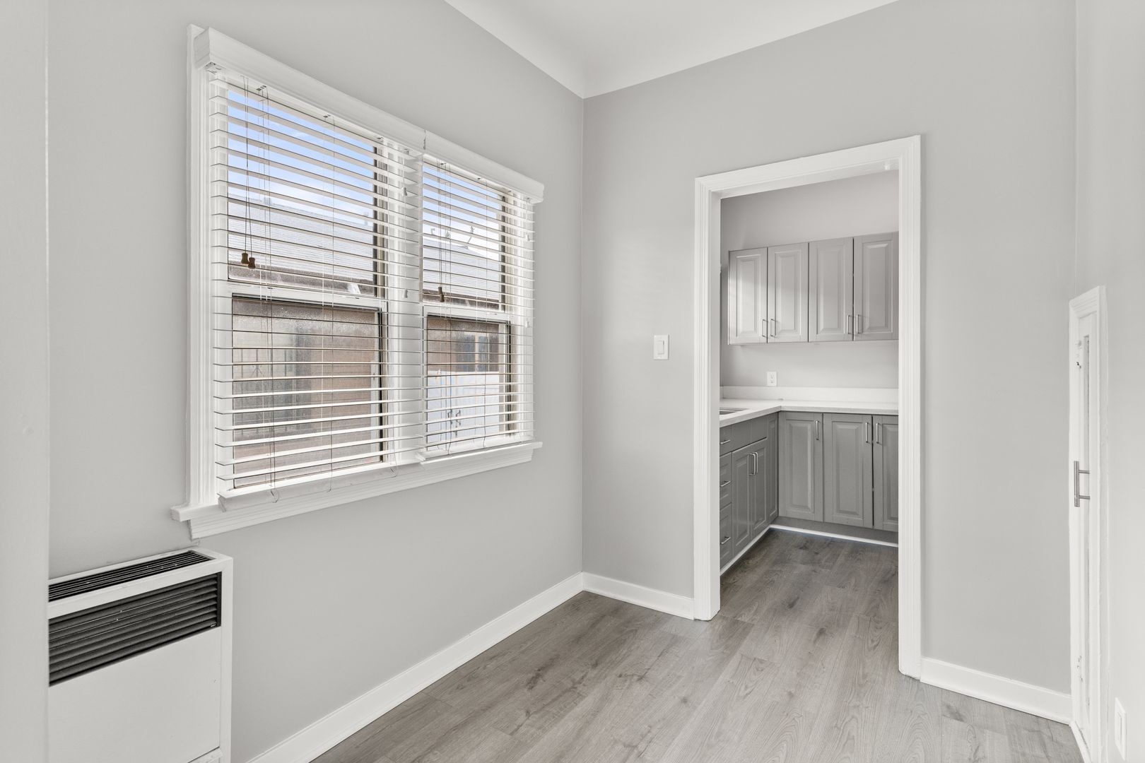 Building Photo - 1115 E Broadway