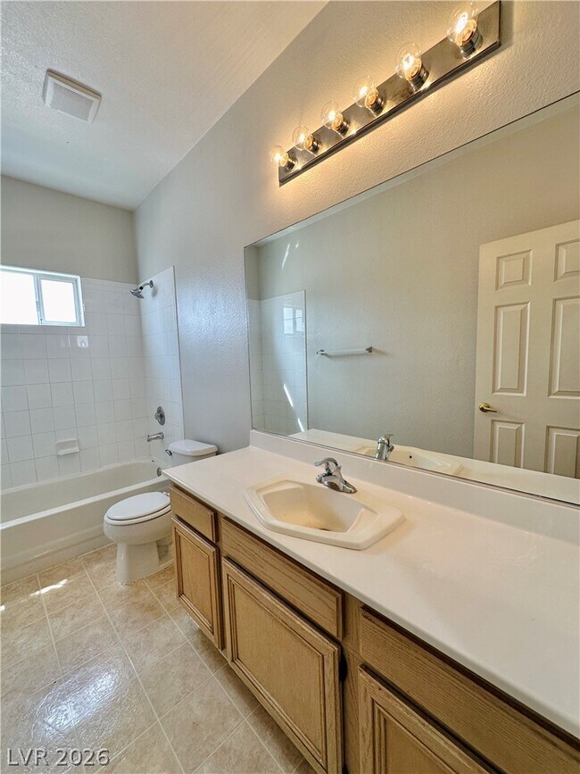 Building Photo - 7216 Winding Creek Dr