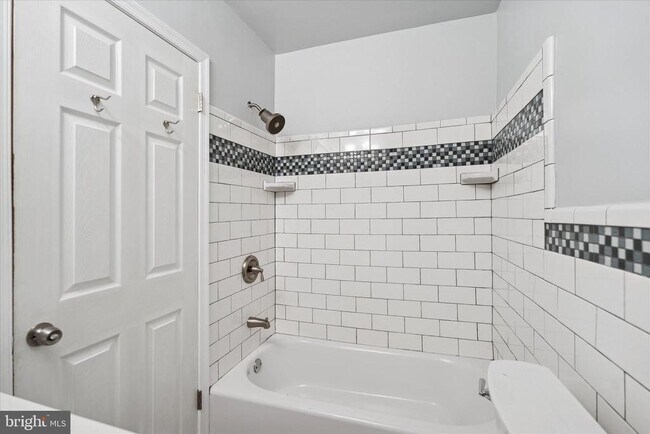 Building Photo - 811 Burmont Rd