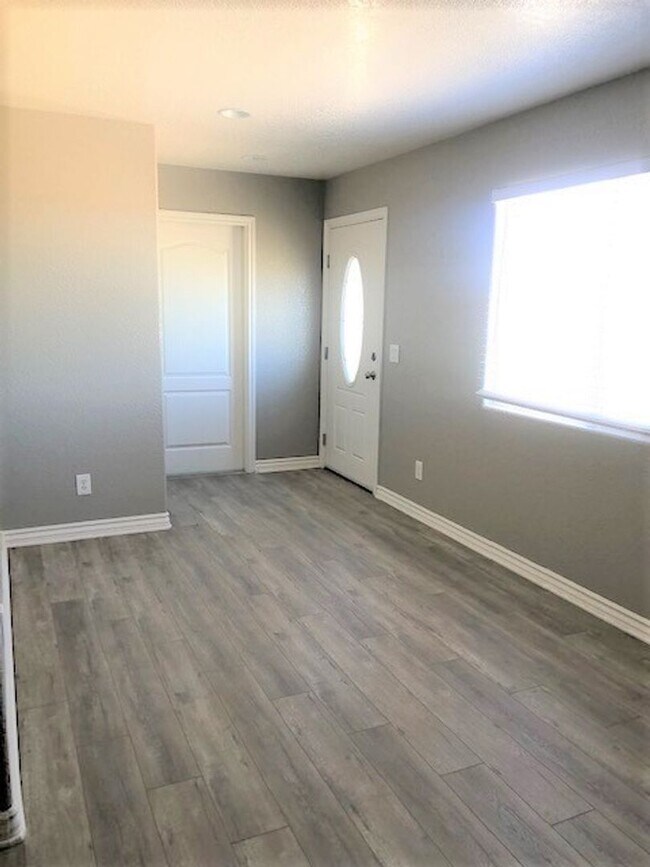 Building Photo - 21240 Yerba Blvd