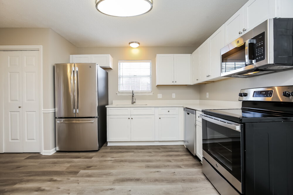 Building Photo - 125 Oak Leaf Dr