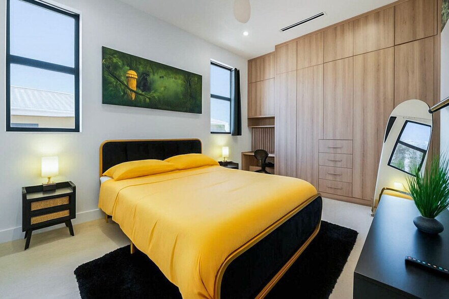 Building Photo - 1812 Miami Rd