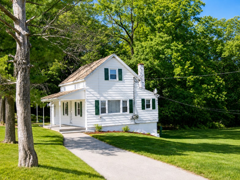 Building Photo - 3852 Steltz Rd