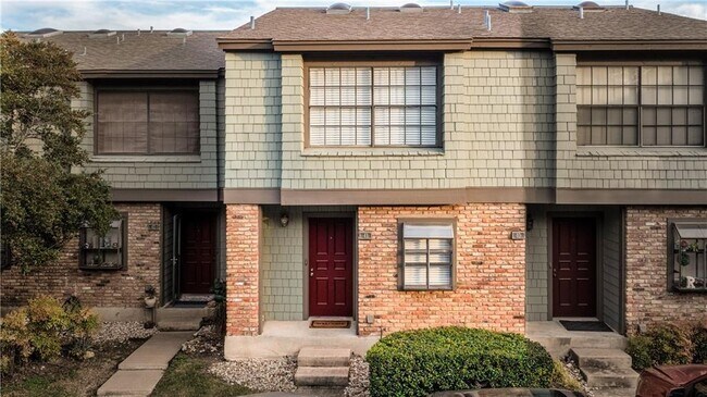Primary Photo - 7122 Wood Hollow Dr