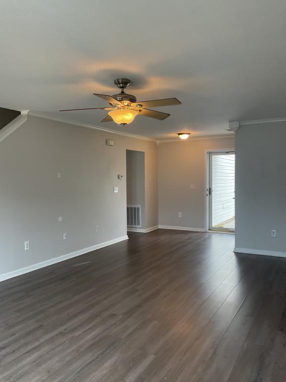 Building Photo - 347 Thistle Ln