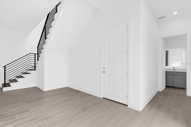 Building Photo - 1776 Mondrian Cir