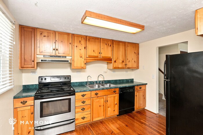 Building Photo - 9436 Burgess Dr