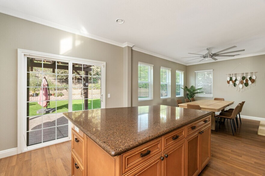 Building Photo - 5442 Toucanet Ct