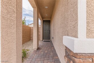 Building Photo - 10212 Starlit Cyn Ct
