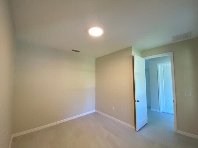 Building Photo - 4718 27th St SW, Lehigh Acres, Fl, 33973