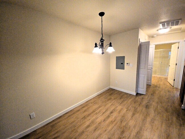 Building Photo - 2469 Shay Ct