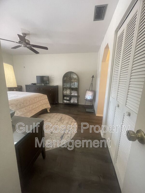 Building Photo - 25068 Harborview Rd