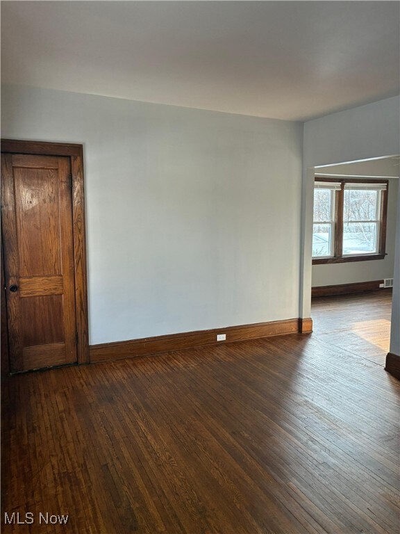 Building Photo - 3492 W 100th St