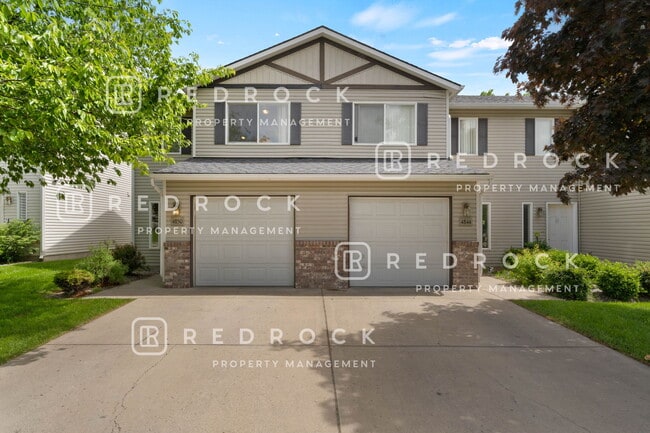 Primary Photo - 4838 N Orchid Ln