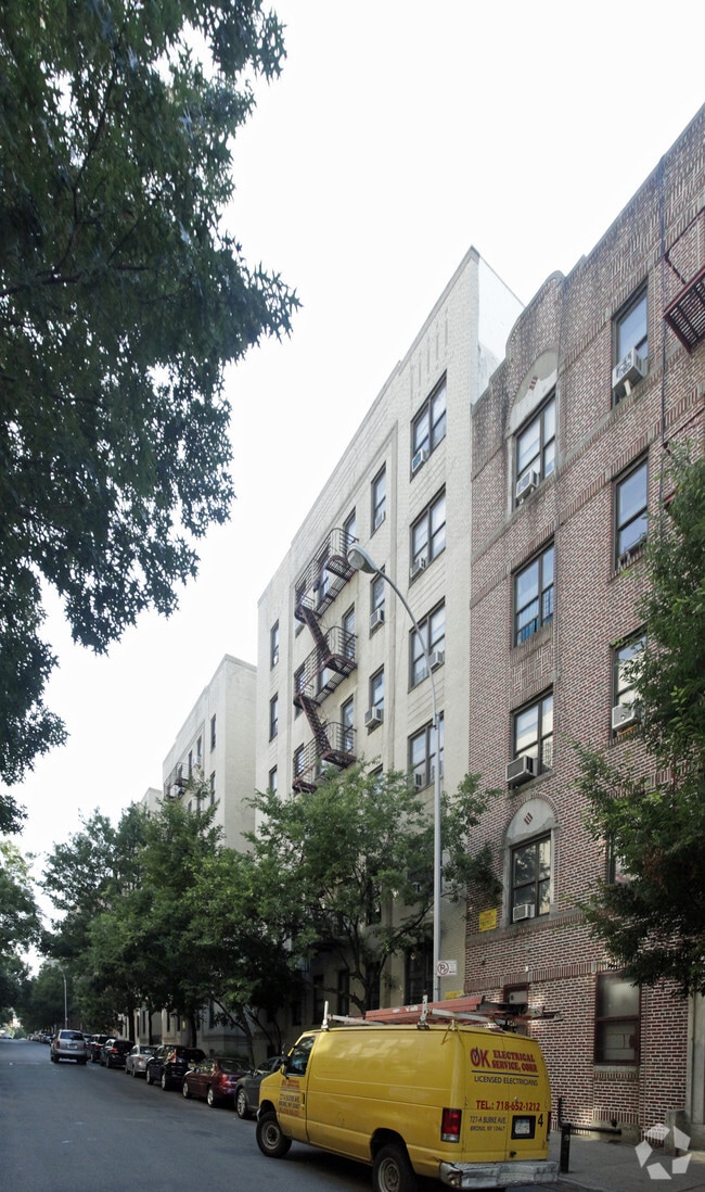 Building Photo - 3551 Dekalb Ave