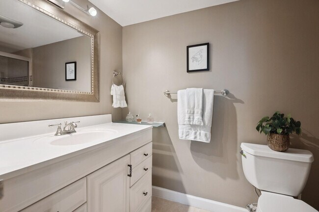 Building Photo - 1170 N Federal Hwy