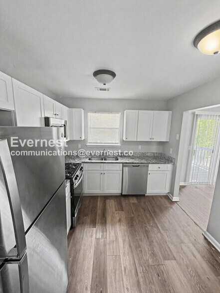 Building Photo - 1510 Marshall Ln SE