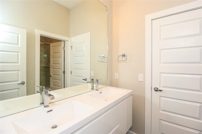 Building Photo - 11319 Paradise Out Ln