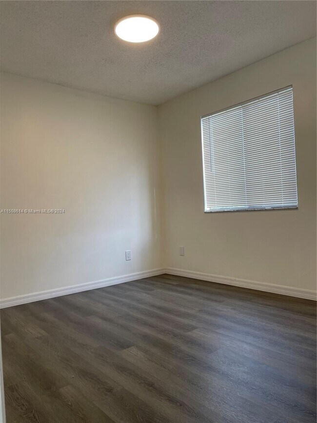 Building Photo - 11896 Sturbridge Ln
