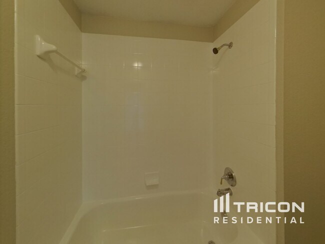 Building Photo - 4504 Vista Meadows Dr